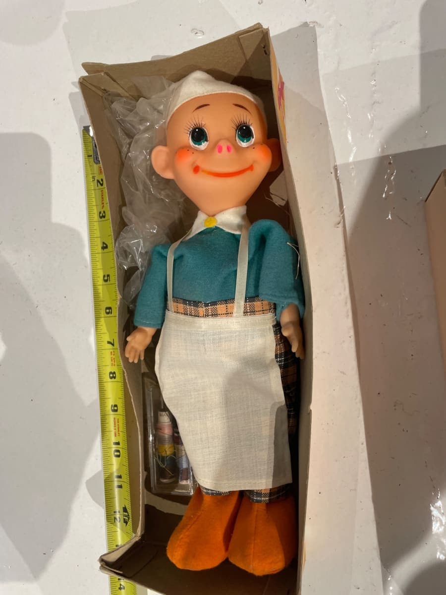 Vintage Grandma Chef Novelty Doll in Original Box - photo 1