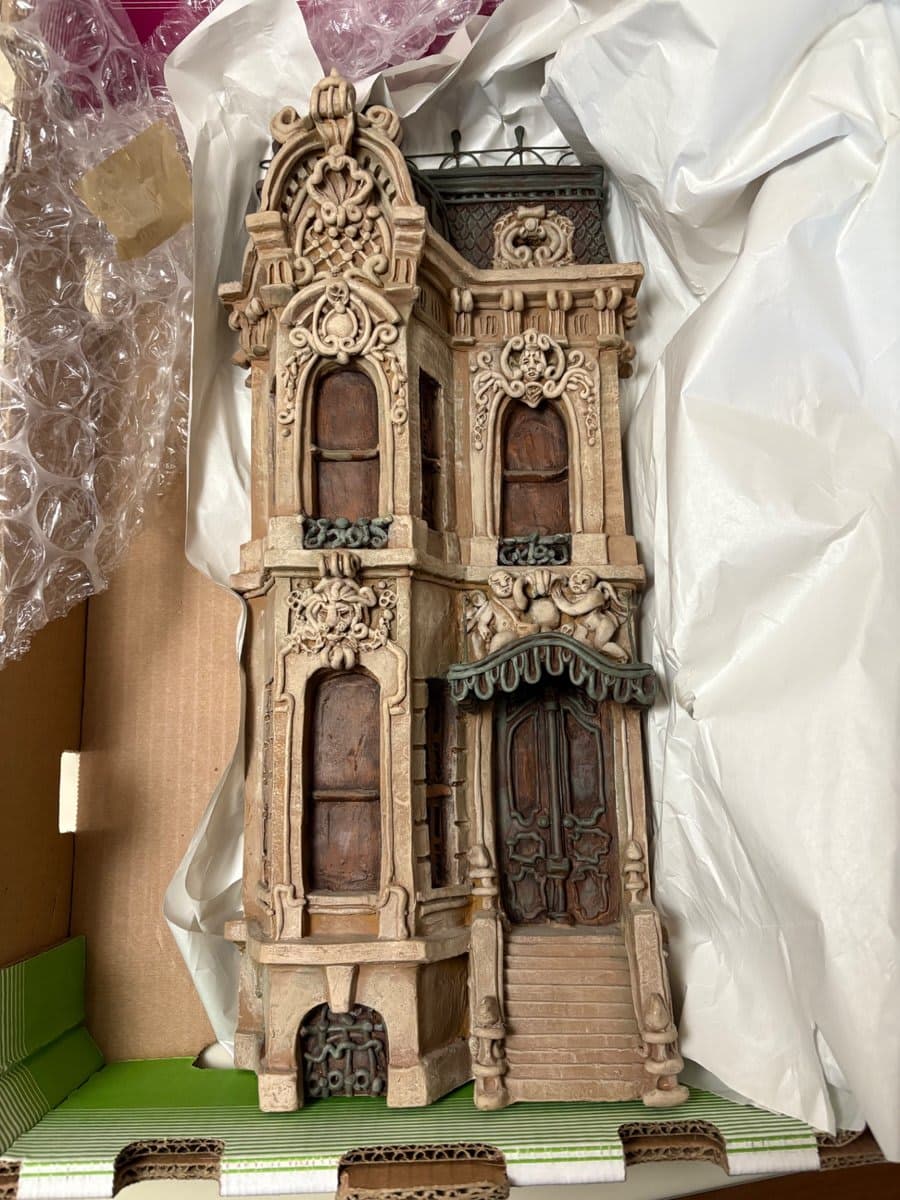 Chicago Baroque Victorian Architectural Building Facade Sculpture (Zani Jacobson Art) - photo 1