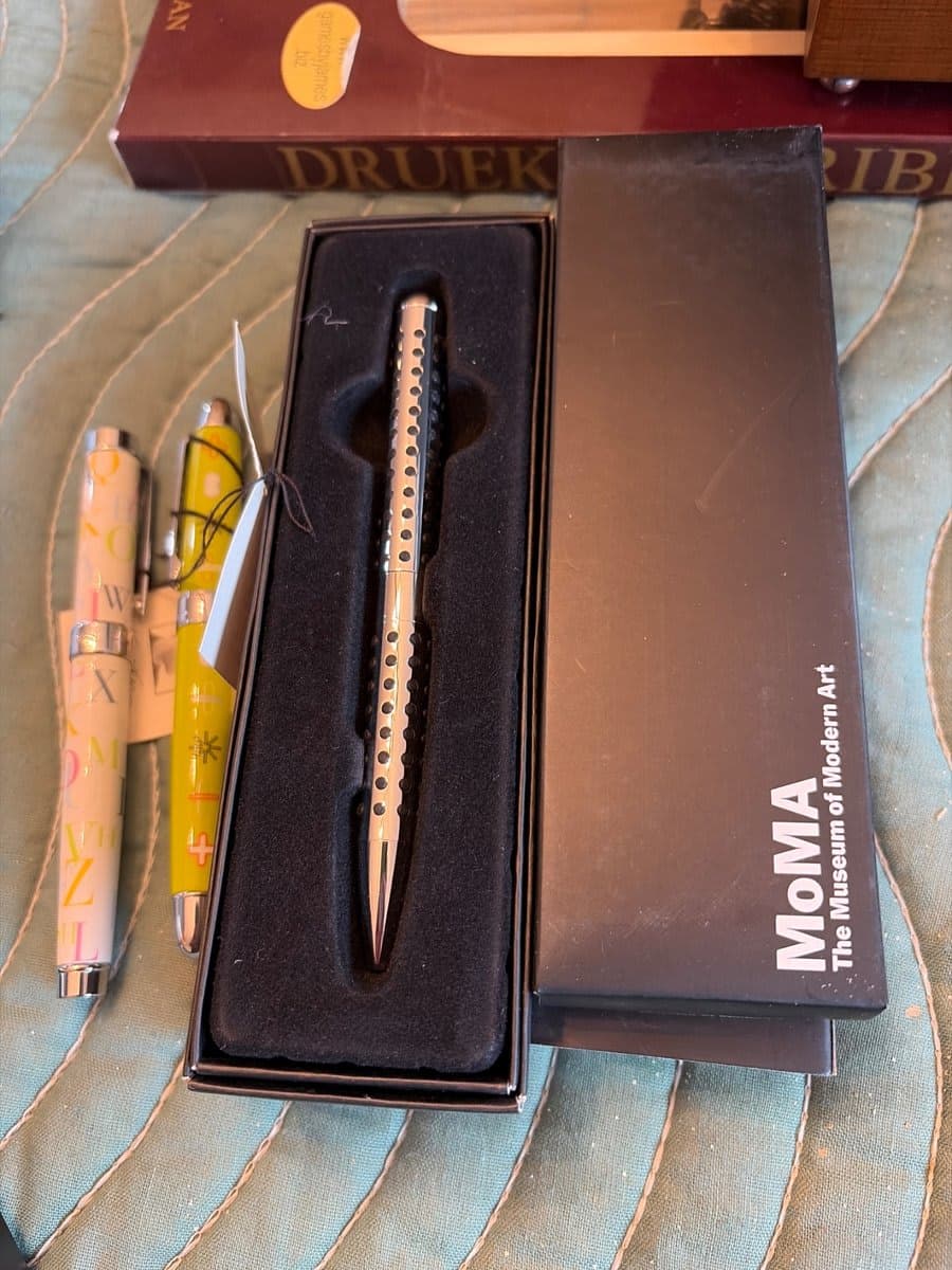 MoMA Museum of Modern Art Gift Shop Pen in Box