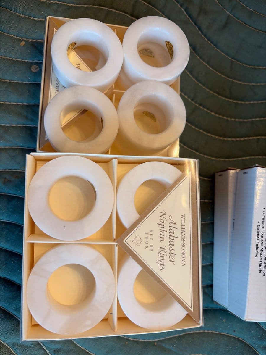 Williams-Sonoma Alabaster Napkin Rings Set of 4 (x2 Sets)