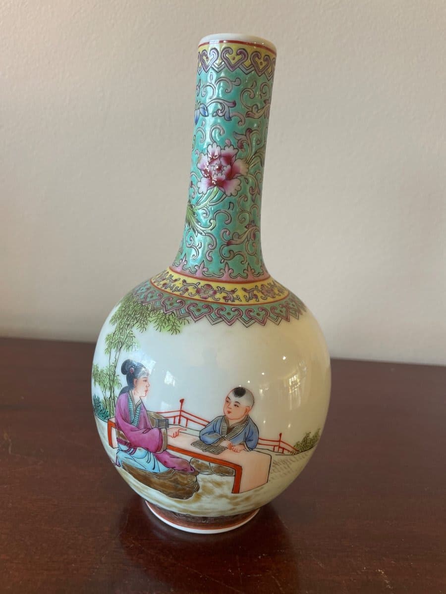 Chinese Famille Rose Porcelain Bottle Vase