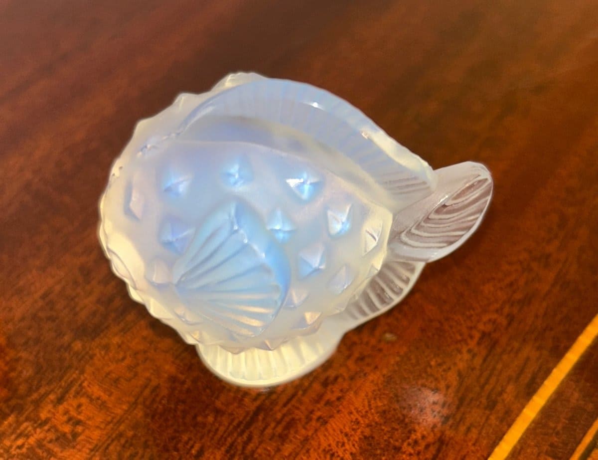 Lalique-Style Opalescent Art Glass Fish Figurine/Dish