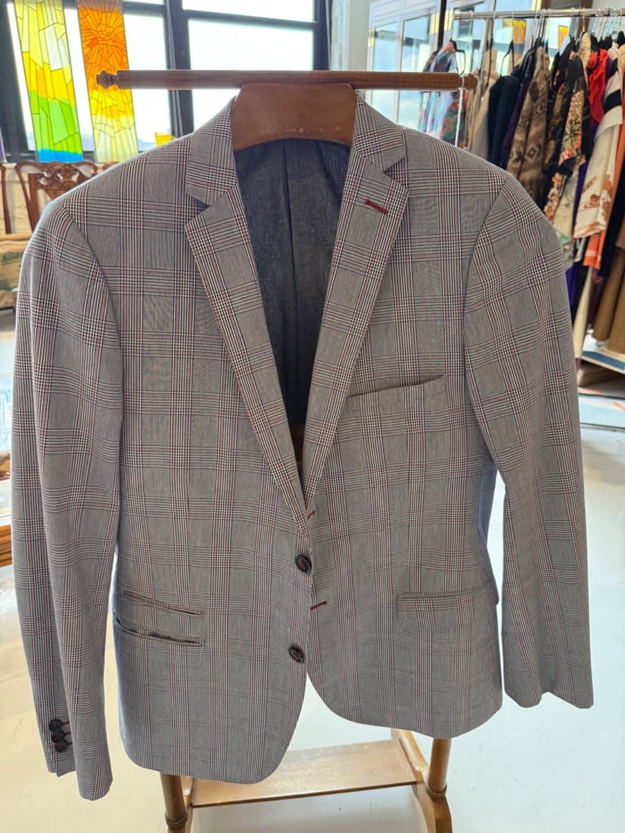 Men's Glen Plaid Sport Coat / Blazer with Red Accent (40/42 Slim)
