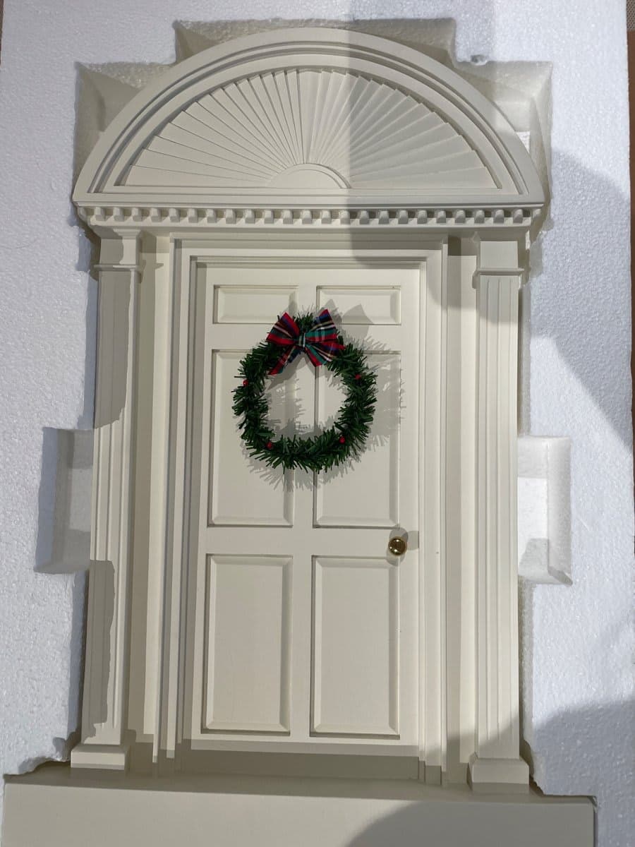 Beyers Colonial Georgian Door Surround Decorative Wall Piece with Christmas Wreath - photo 1