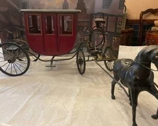 Byers' Victorian-Style Horse Carriage Scale Model - photo 1