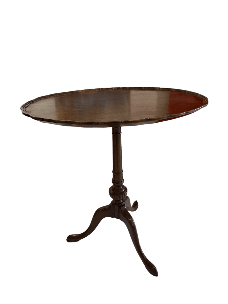 Antique Mahogany Tilt-Top Pie Crust Pedestal Table