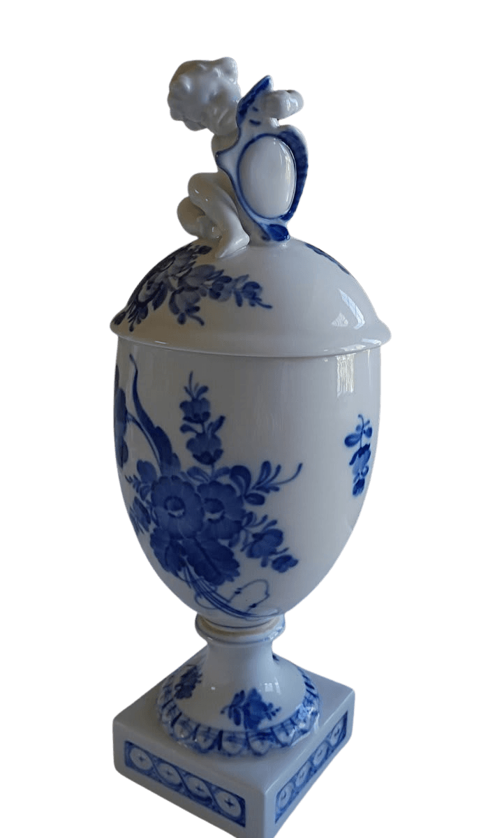 Royal Copenhagen "Blue Flower" Lidded Vase/Urn - photo 1