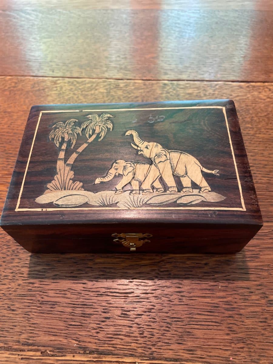 Indian Carved Wood Inlay Elephant Jewelry Box - photo 1