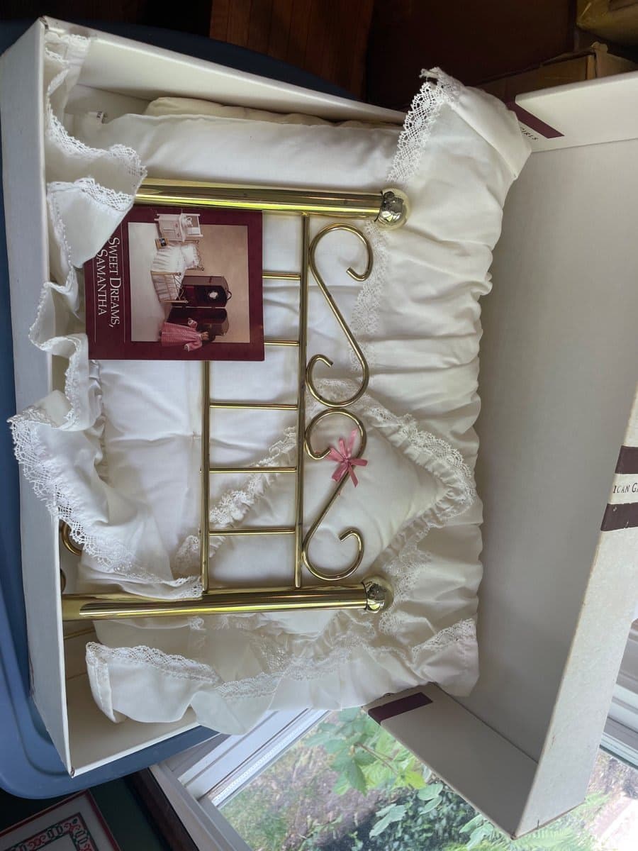 American Girl Samantha Brass Bed with Bedding Set NIB - photo 1