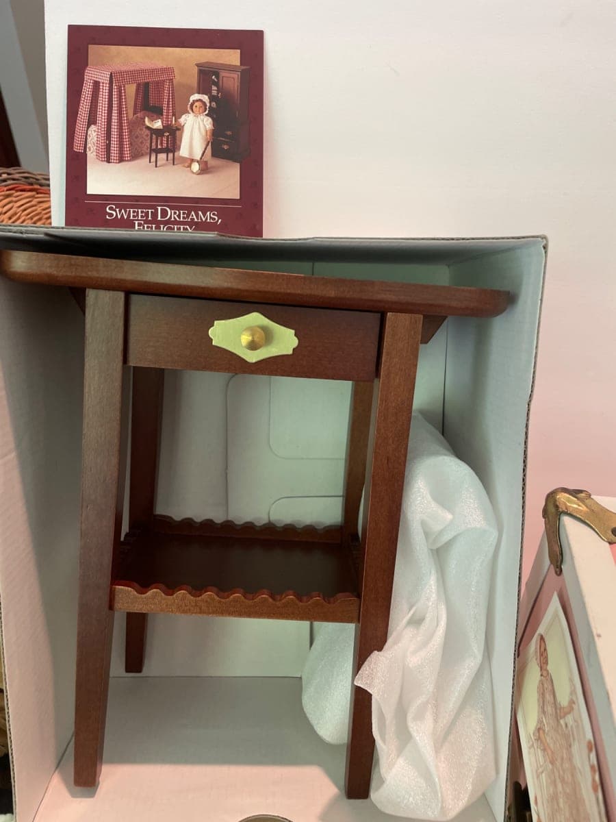 American Girl Felicity Nightstand/Washstand Doll Furniture - photo 1