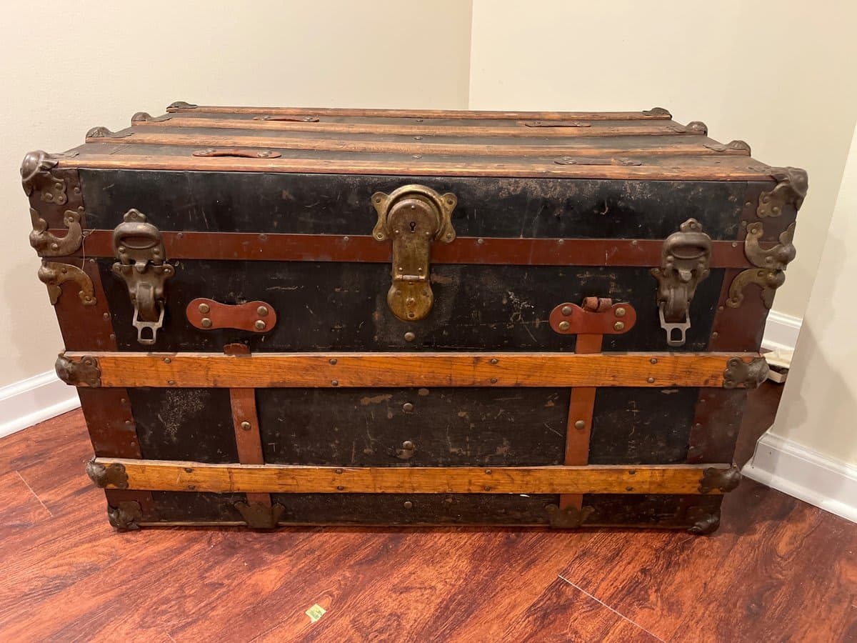 Antique Steamer Trunk with Brass Hardware - photo 1