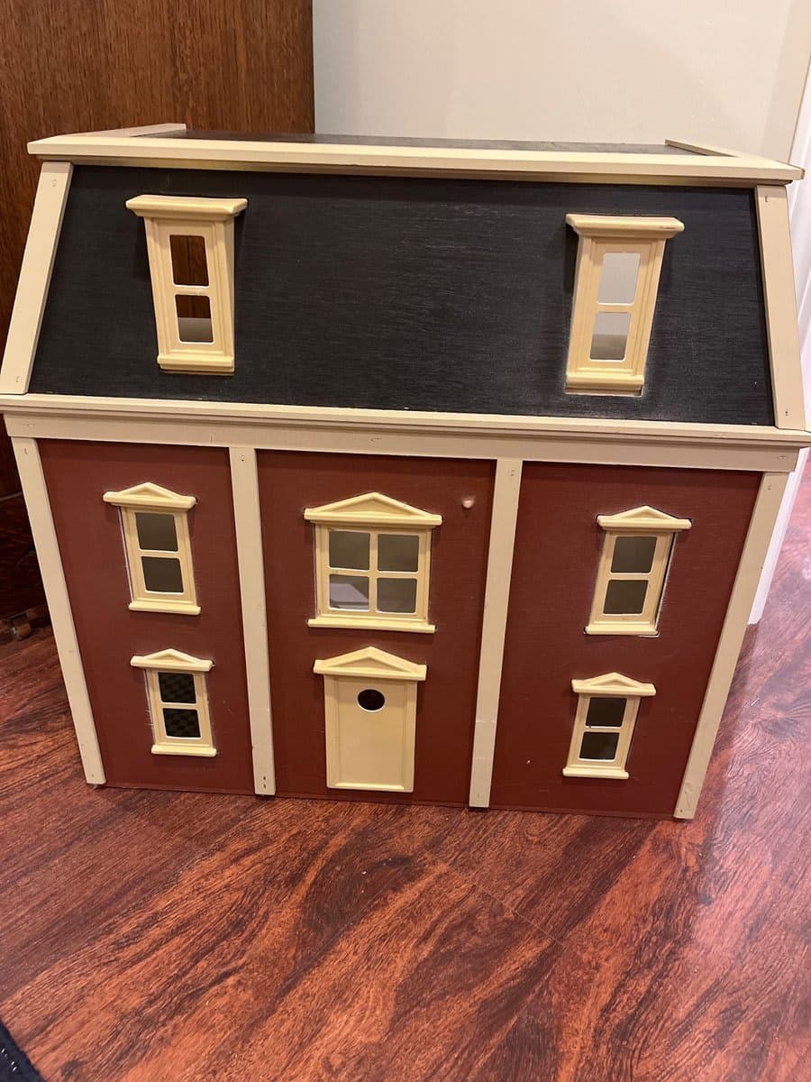 Vintage Wooden Colonial Dollhouse - photo 1