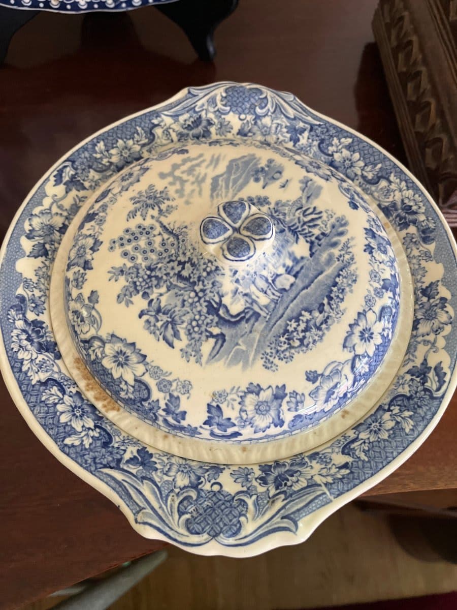 Antique Blue & White Transfer Ware Covered Vegetable Dish - photo 1