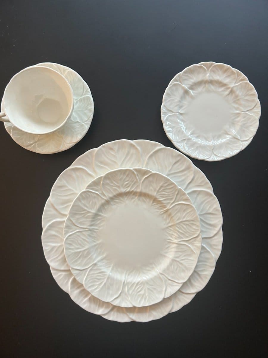 Up to 10 Available! Coalport Countryware White Cabbage Leaf Dinnerware Set - 5 piece place settings and sugar/creamer