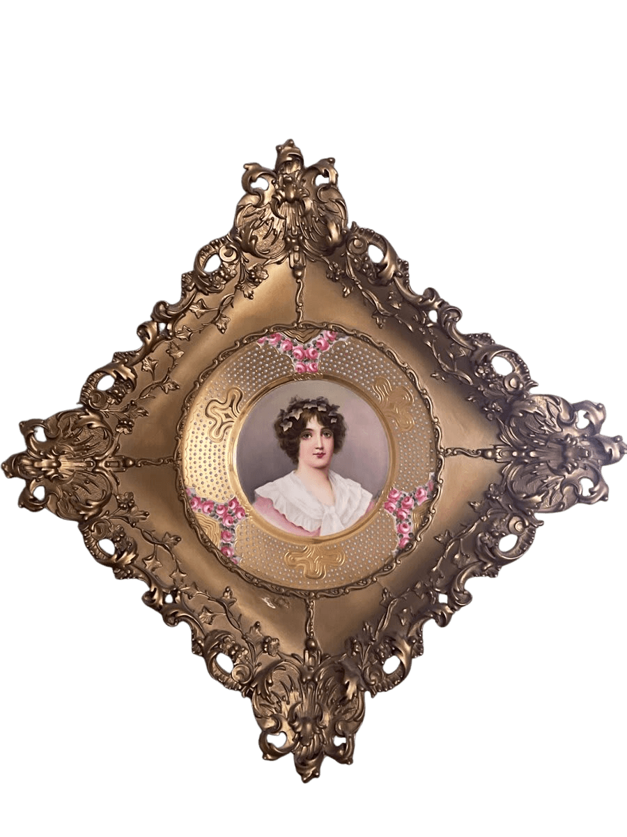 Antique Portrait Plate in Ornate Gold Frame - photo 1