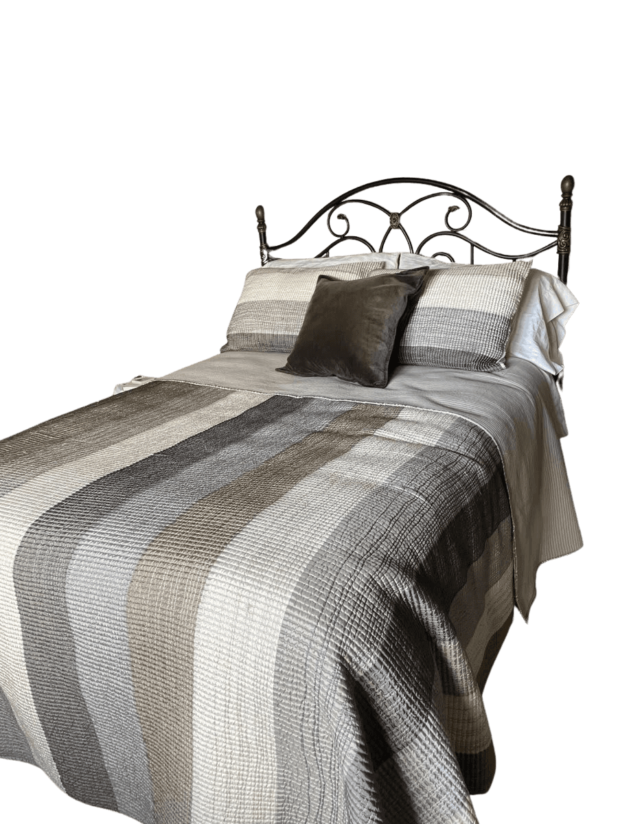 Iron & Brass Queen Bed with Striped Quilt Set - photo 1