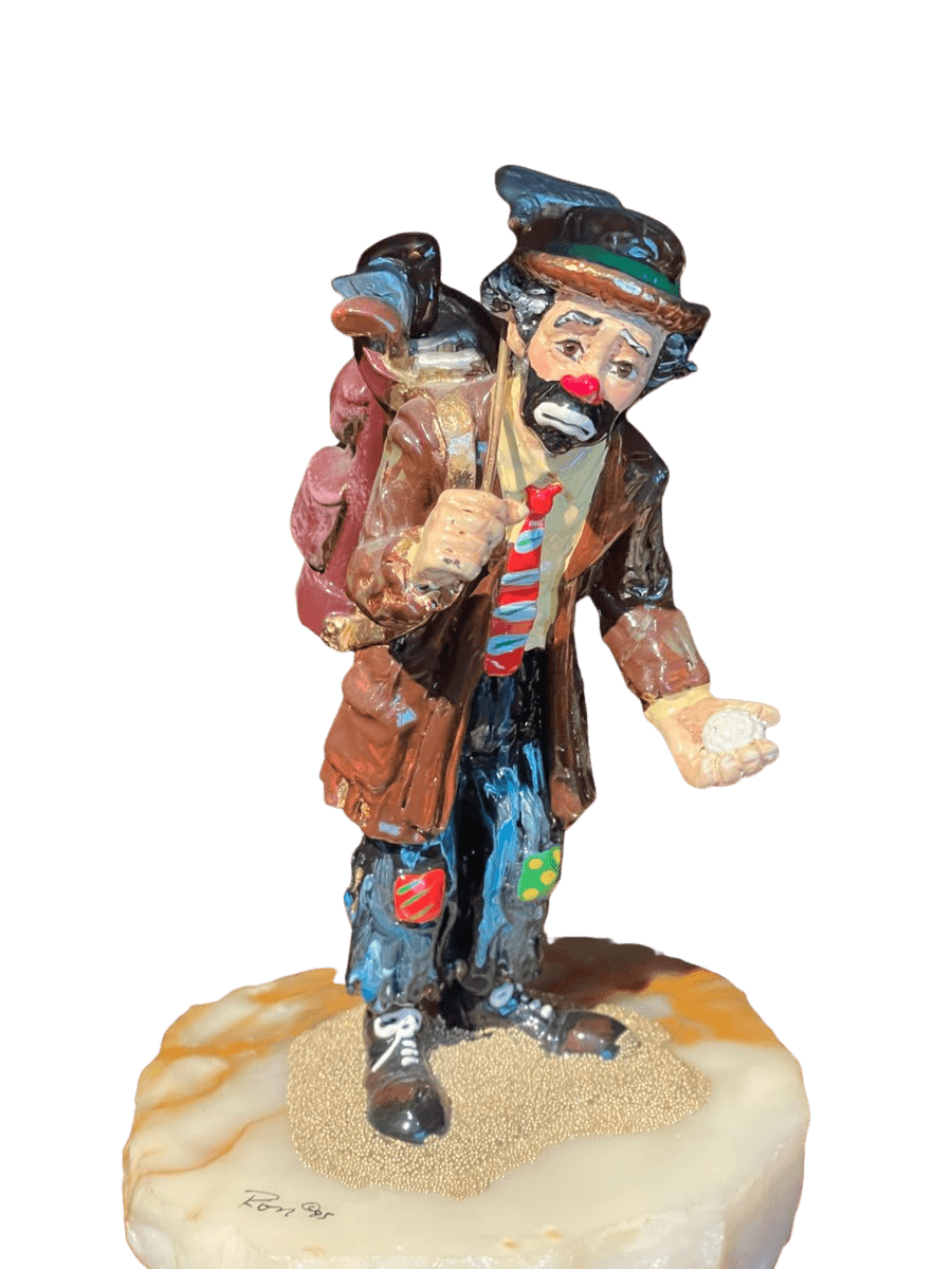 Emmett Kelly Jr. Clown Figurine on Marble Base - photo 1