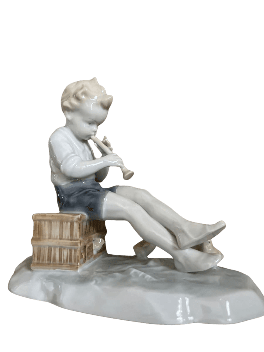 Lladró Boy Playing Flute with Chicks Figurine - photo 1