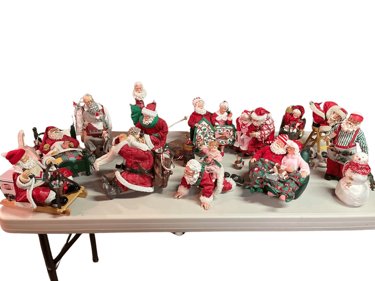 Santa Claus & Holiday Figurine Collection (15+ Pieces) - photo 1