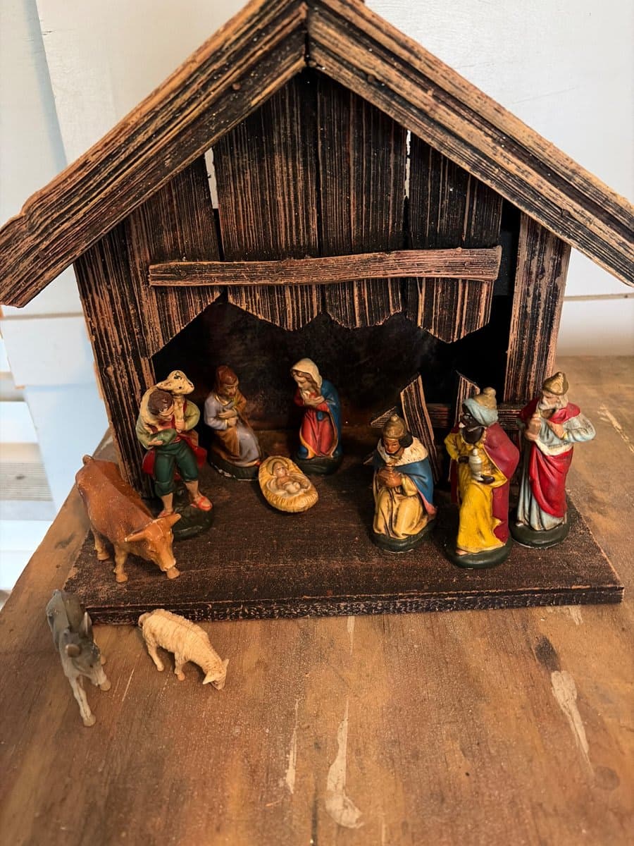 Vintage Wood Nativity Set with Creche - photo 1