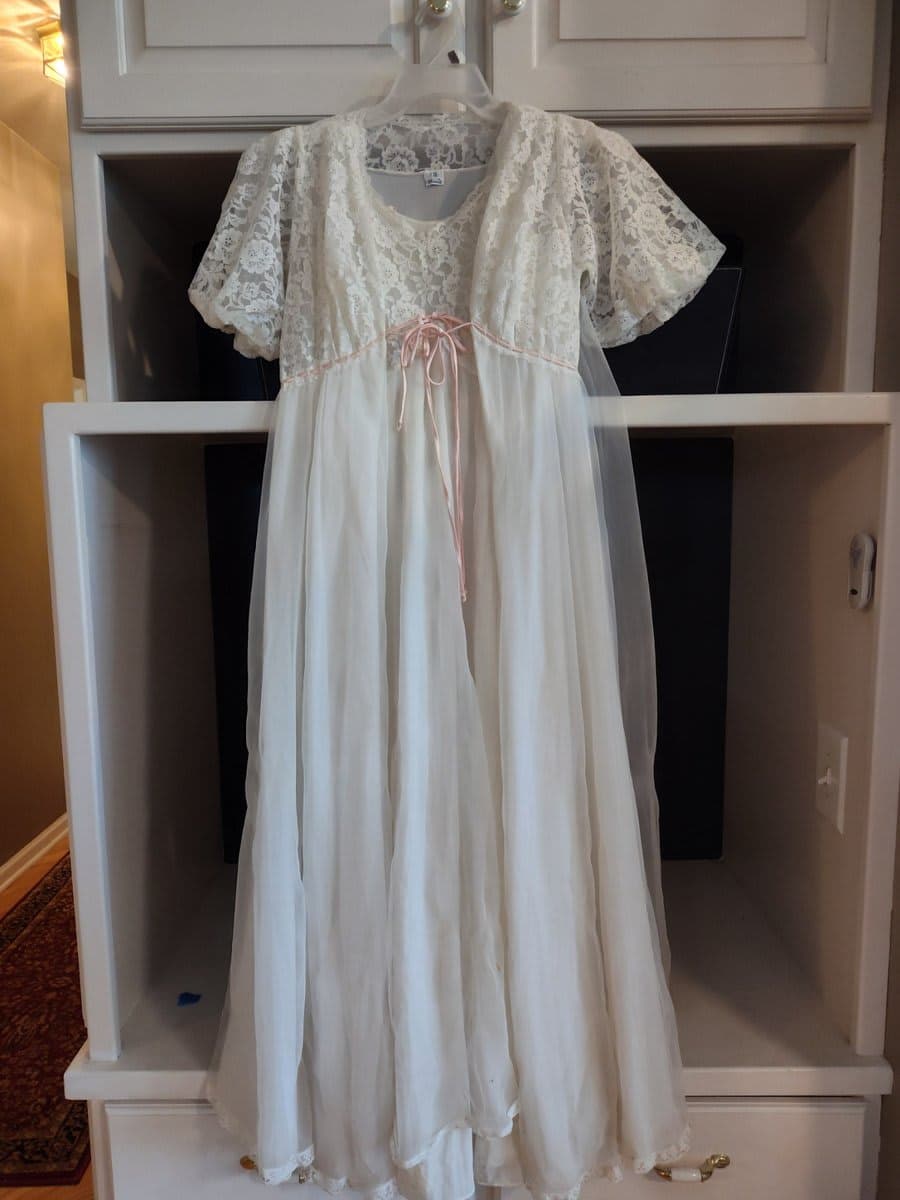Vintage White Lace Empire Waist Nightgown and robe and robe - photo 1