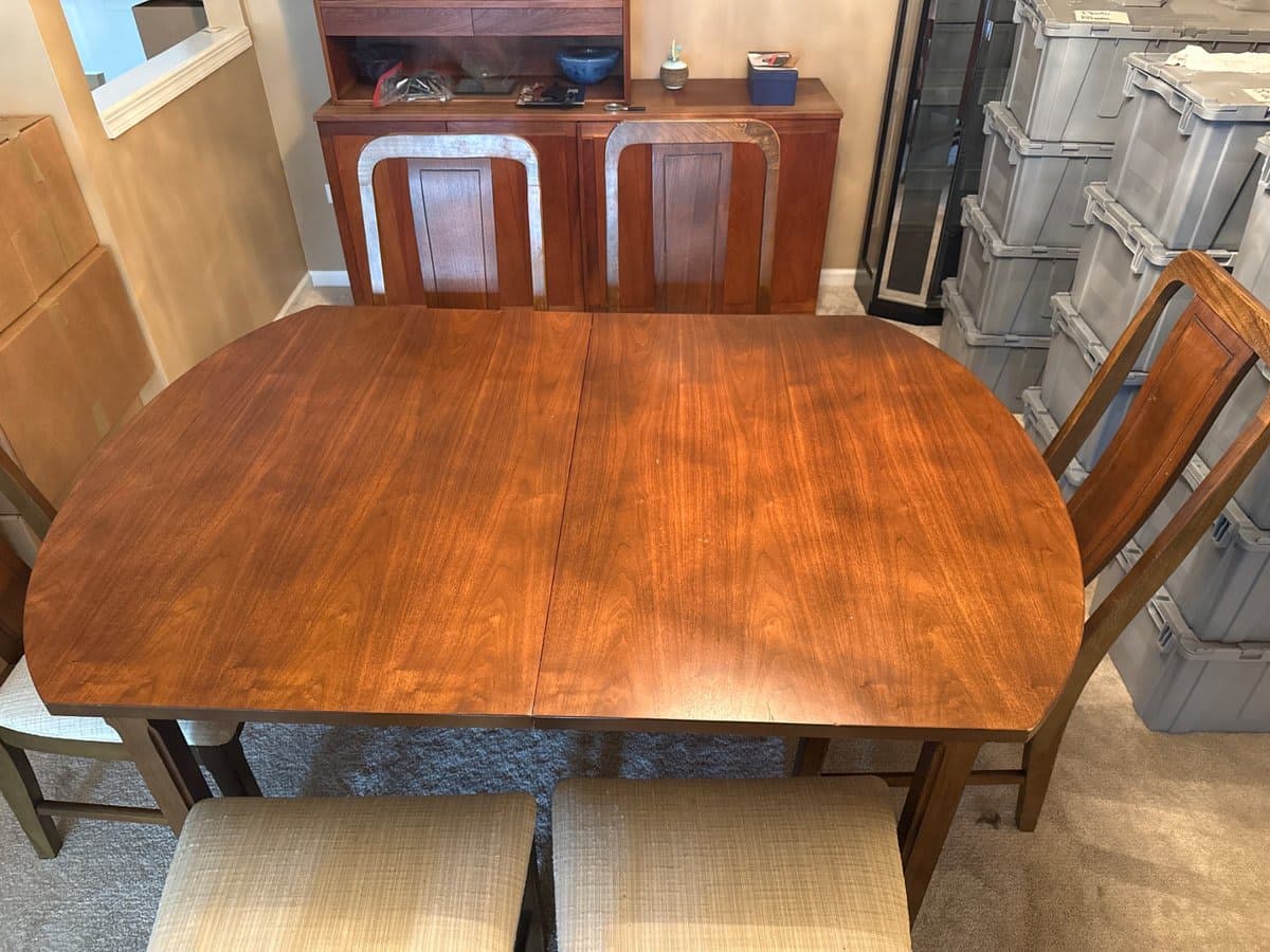 Mid-Century Walnut Dining Table with 6 Chairs, 2 leaves and Table Pad