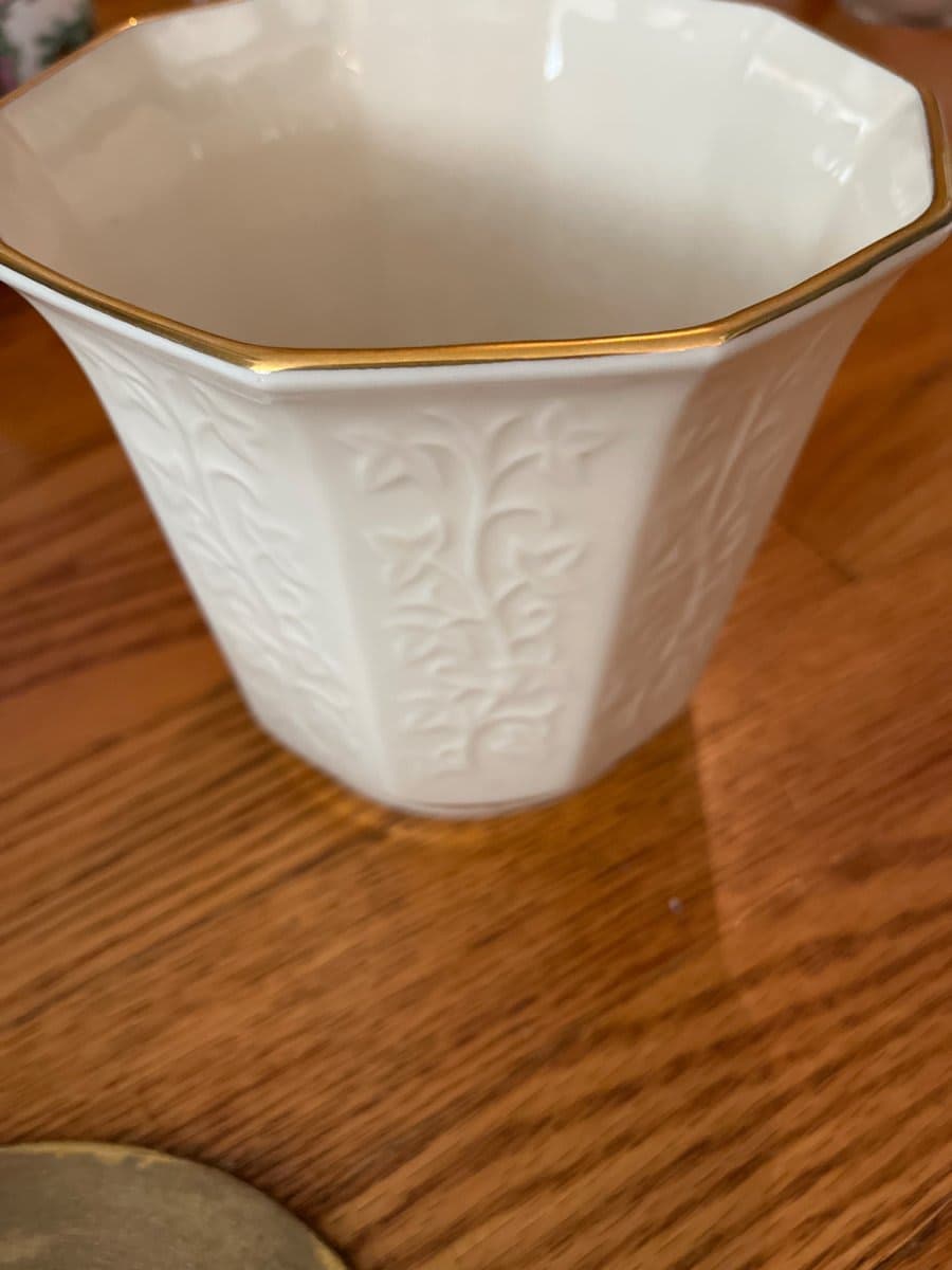 Lenox Ivory Gold Trim Octagonal Porcelain Vase
