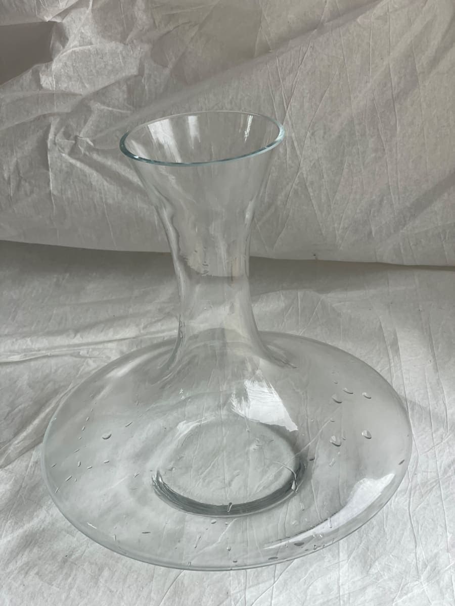Wine carafe